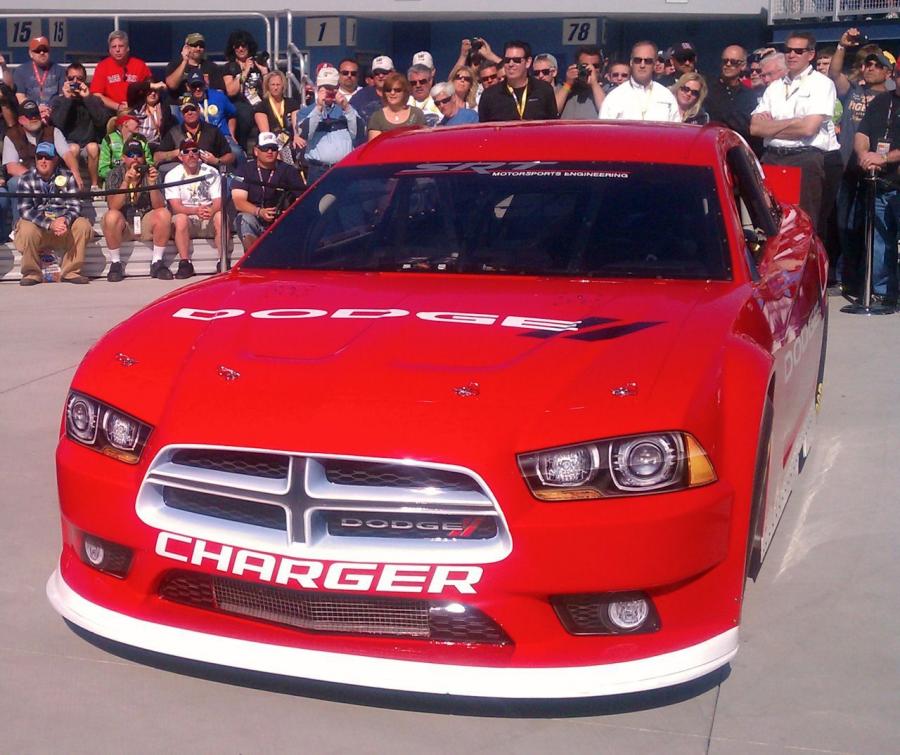  Dodge Charger NASCAR Sprint Cup Car 2013 года  (фото 7 из 11)